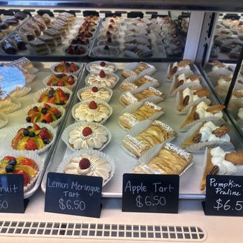 L'Artisan Pastry - Bakeries Near Me - Everett, Washington L'Artisan Pastry - Bakeries Near Me - Everett, Washington