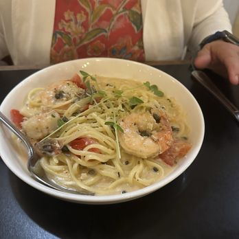 Cafe Pesto Hilo Bay - Shrimp Scampi - Pizza Near Me - Hilo, Hawaii Cafe Pesto Hilo Bay - Shrimp Scampi - Pizza Near Me - Hilo, Hawaii