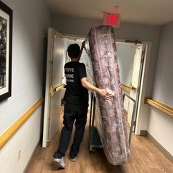 Betsy's Moving