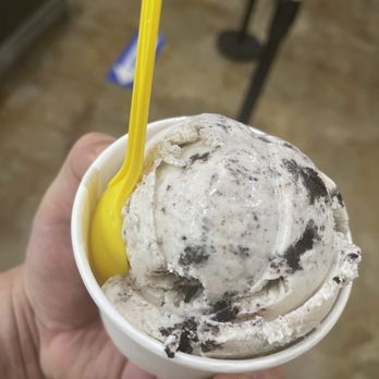 Bloomfield Creamery - My childhood fave! - Ice Cream & Frozen Yogurt Near Me - Pasadena, California Bloomfield Creamery - My childhood fave! - Ice Cream & Frozen Yogurt Near Me - Pasadena, California