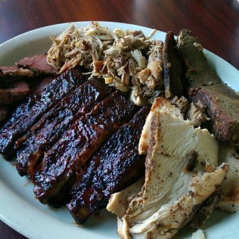 Briquettes Smokehouse - Meat....Lots of meat - Smokehouse Near Me - Ashtabula, Ohio