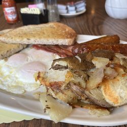 Marty's Original Bar & Grill - Dublin Breakfast