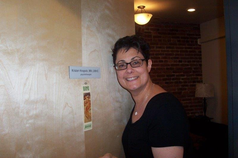 Kristen Knapick, MA, LMHC - grief counselor in Seattle, WA