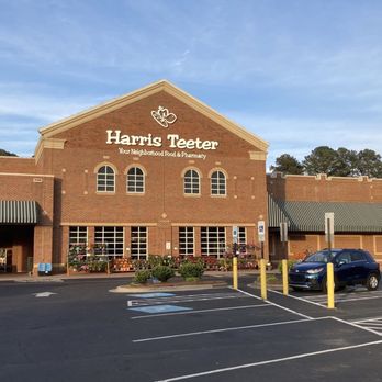 Harris Teeter - the front of the store - Grocery Near Me - Weddington, North Carolina Harris Teeter - the front of the store - Grocery Near Me - Weddington, North Carolina