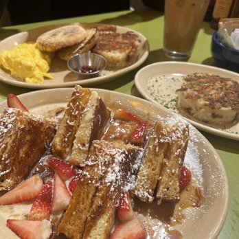 Snooze, an A.M. Eatery - Omg toast snooze classic - Breakfast & Brunch Near Me - Orange, California