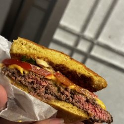 Shake Shack Alderwood - Shack burger