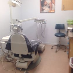 Haque Muhammad MD - One of the dentist space for Dr.Marcus patients.Always very neat and clean.