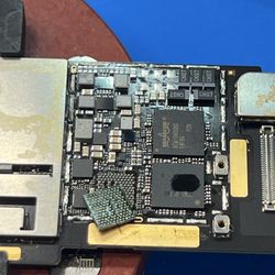 Cell Phone Lab - IPad pro charging issue