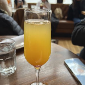 The Hamilton Inn - Belini - New American Near Me - Jersey City, New Jersey