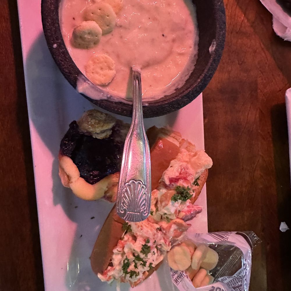 Geddy's - Mini Lobster Bake - Seafood Near Me - Bar Harbor, Maine Geddy's - Mini Lobster Bake - Seafood Near Me - Bar Harbor, Maine