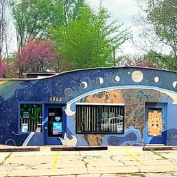 Exterior photo of Back Door Pottery - Kansas City, Missouri Exterior photo of Back Door Pottery - Kansas City, Missouri