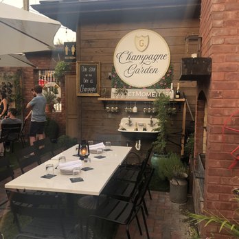 Geist - Cocktail Bars Near Me - Nashville, Tennessee