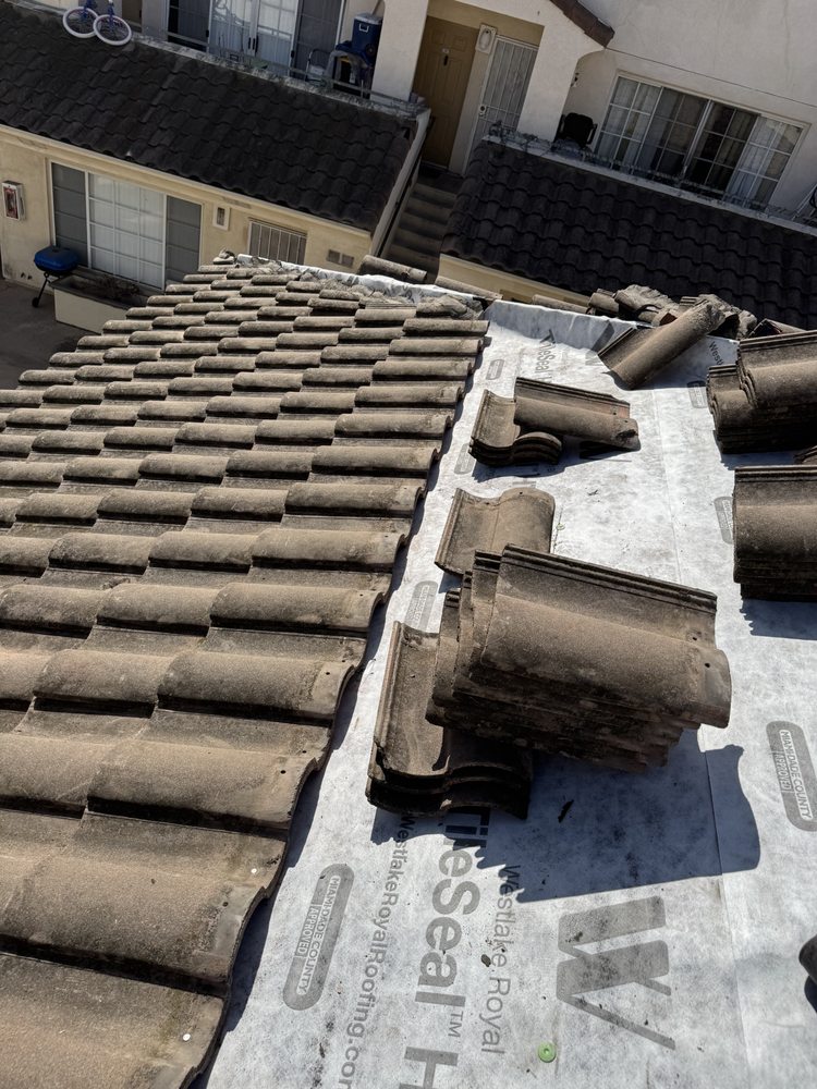 Slide of Max Roofing Solutions