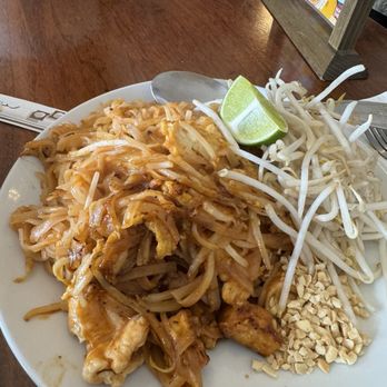 MUAN - Pad Thai - Thai Near Me - San Francisco, California MUAN - Pad Thai - Thai Near Me - San Francisco, California