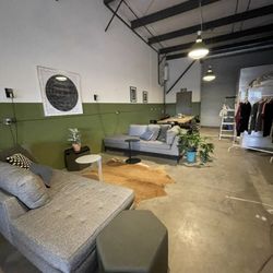 Sweetzer Cellars - Seating area