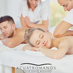 ACUATROMANOS Four Hands Massage Spa - Couples massage performed by AcuatroManos Spa, in santiago de Chile. Massage for two, 90 minutes session. Mixed Techniques massages.