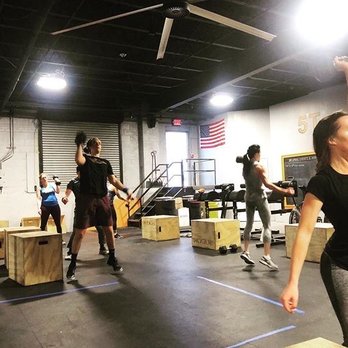 5 Towns CrossFit - Folks getting their WOD in. - Gyms Near Me - Inwood, New York 5 Towns CrossFit - Folks getting their WOD in. - Gyms Near Me - Inwood, New York