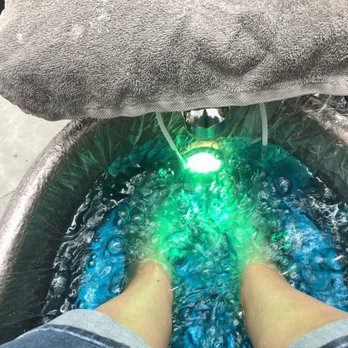 We Nails - Waxing Near Me - Northridge, California