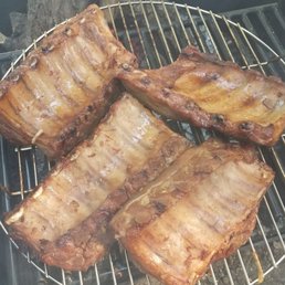 Ummm, smoked pork ribs... Ummm, smoked pork ribs...