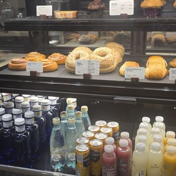 Starbucks - Coffee & Tea Near Me - Barcelona, B
