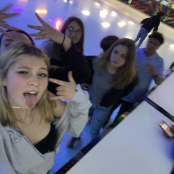 Rainbow Skateland - Skating rink