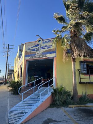 Mariscos Mazatlán by null