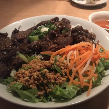 Saigon Star - Grilled ribeye beef vermicelli - Vietnamese Near Me - San Diego, California Saigon Star - Grilled ribeye beef vermicelli - Vietnamese Near Me - San Diego, California