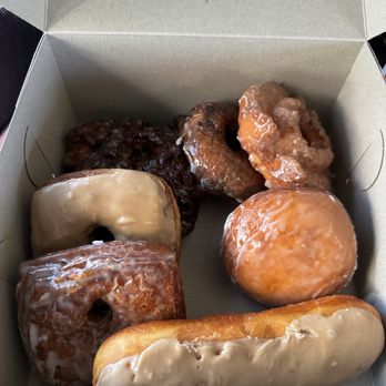 Dolly's Donuts - Cronut, old fashioned, maple bar, maple cronut and raspberry jelly filled. - Donuts Near Me - Morro Bay, California Dolly's Donuts - Cronut, old fashioned, maple bar, maple cronut and raspberry jelly filled. - Donuts Near Me - Morro Bay, California