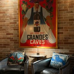Cellar 313 - Cool Vibe. French language themed decorations.