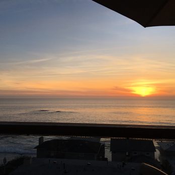 The Rooftop Lounge - Sunset in California - Lounges Near Me - Laguna Beach, California The Rooftop Lounge - Sunset in California - Lounges Near Me - Laguna Beach, California