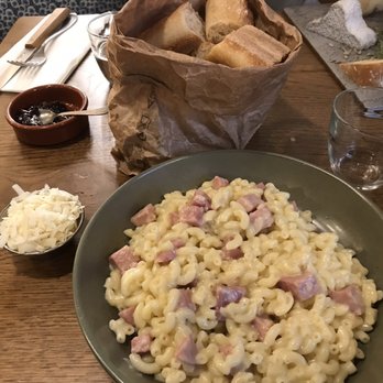 MONBLEU Faubourg Montmartre - Pasta with ham - French Near Me - Paris, 75 MONBLEU Faubourg Montmartre - Pasta with ham - French Near Me - Paris, 75