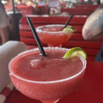 Crabs on the Beach - Strawberry margaritas - Seafood Near Me - Gulf Breeze, Florida