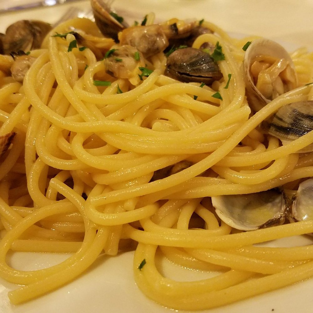 A Tutto Pesce - Spaghetti alle vongole - Seafood Near Me - Anzio, RM