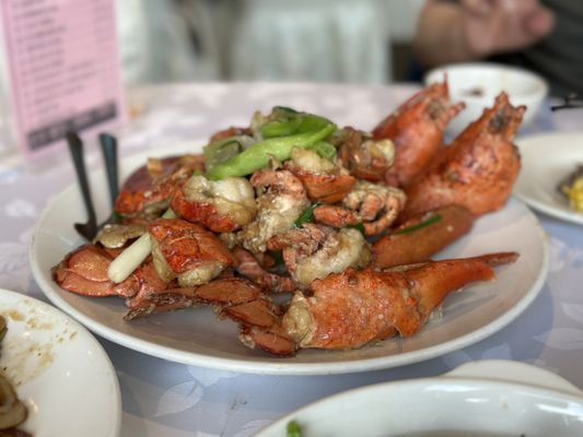 Fancy Chinese Cuisine 利嘉盛 by null