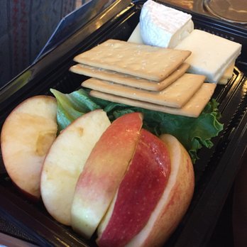 FRS Clipper - Fruit and cheese plate - Travel Services Near Me - Seattle, Washington FRS Clipper - Fruit and cheese plate - Travel Services Near Me - Seattle, Washington