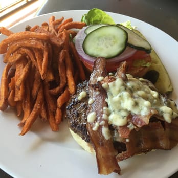 Snake River Brewing - Big Hole Burger with bacon and bleu cheese - Brewpubs Near Me - Jackson, Wyoming