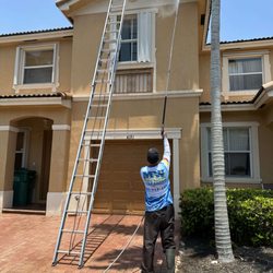 M & W Pressure Cleaning - Exterior Cleaning