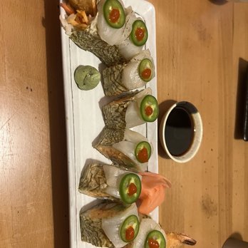 izakaya 68 - Dragon Roll - Sushi Bars Near Me - Cockeysville, Maryland