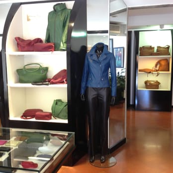 Bottega Giotti - Vista dall'entrata del negozio, Bottega Giotti - Leather Goods Near Me - Florence, FI