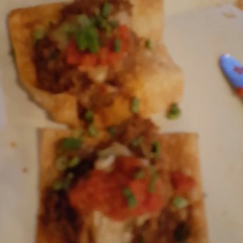 Dive Bar & Grill - Tostado appetizer- great pulled pork and salsa flavors with crunch - Dive Bars Near Me - Pittsburgh, Pennsylvania Dive Bar & Grill - Tostado appetizer- great pulled pork and salsa flavors with crunch - Dive Bars Near Me - Pittsburgh, Pennsylvania