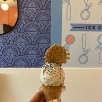 Mayday Ice Cream - Ice Cream & Frozen Yogurt Near Me - Ponte Vedra Beach, Florida