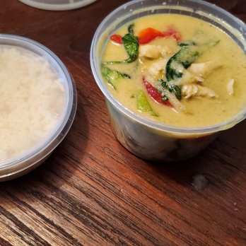 Imm Thai - Green curry - Thai Near Me - Clark, New Jersey