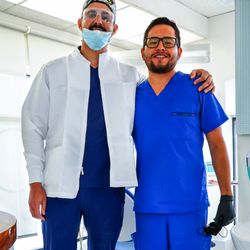 Clinica Dental Plaza Marina, - Excelentes doctores que tienen el cuidado necesario en cada uno de sus trabajos, haciéndote sentir tranquilo y seguro.
