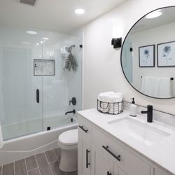Shalena Smith Interiors & Home Decor - Bathroom remodel