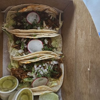 La Chingonita - Vegan tinga tacos - Mexican Near Me - Philadelphia, Pennsylvania La Chingonita - Vegan tinga tacos - Mexican Near Me - Philadelphia, Pennsylvania