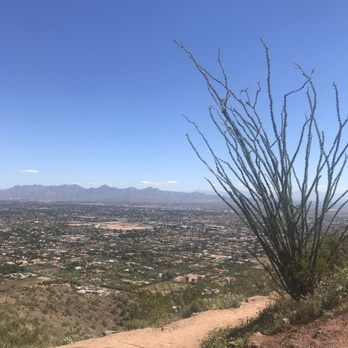 Camelback Mountain - Parks Near Me - Phoenix, Arizona
