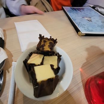 Honeybear Cafe - Completely cheesecake - Breakfast & Brunch Near Me - Chicago, Illinois