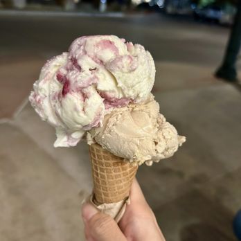 High Point Creamery - Ice Cream & Frozen Yogurt Near Me - Denver, Colorado