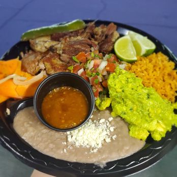 Tres Compas Mexican Grill - Carnitas Plate - Food Trucks Near Me Tres Compas Mexican Grill - Carnitas Plate - Food Trucks Near Me
