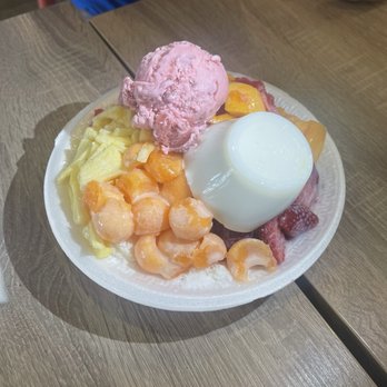 Juicy Box - Mixed Fruit Shaved Ice With Coconut Pudding - Taiwanese Near Me - Houston, Texas Juicy Box - Mixed Fruit Shaved Ice With Coconut Pudding - Taiwanese Near Me - Houston, Texas